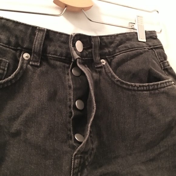 H&M Conscious Jean Shorts - Picture 3 of 4